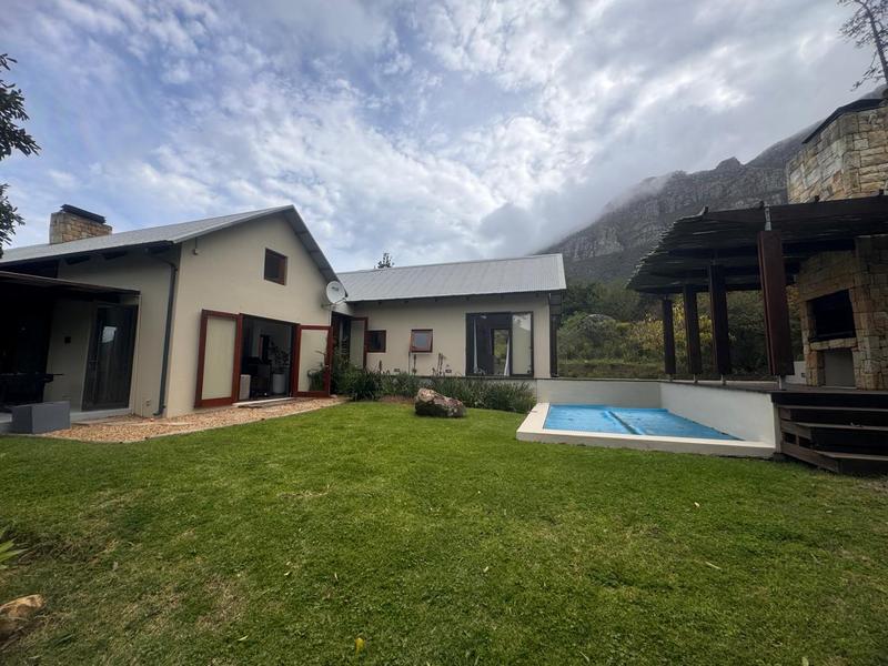 To Let 4 Bedroom Property for Rent in Kenrock Country Estate Western Cape